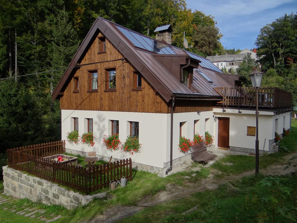 Penzion Pod Kopcem Janov nad Nisou Exterior photo